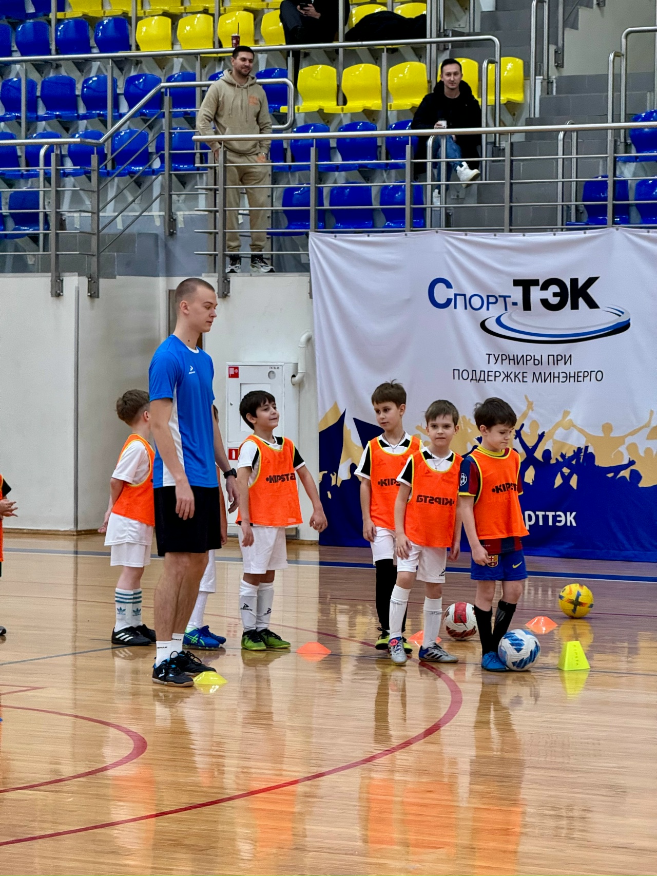 Детская школа футбола для детей 4-15 лет в Люблино, Москва